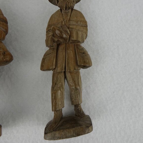 Vtg 6" Ecuador Hand-Carved Wood Figurines TWO Traveling Man Bowl in Hand w Bags - Picture 6 of 14
